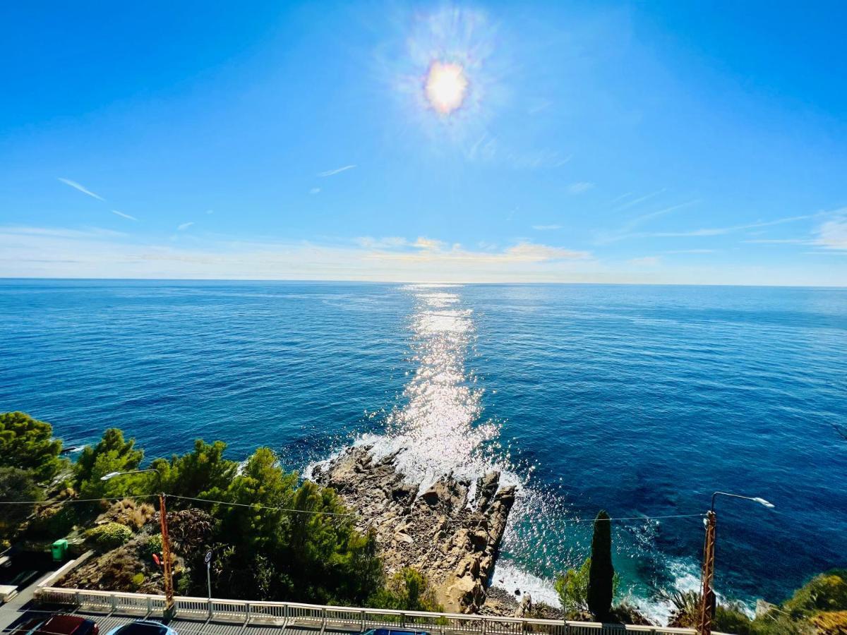 Suite Sunset 7 - Fronte Mare Sanremo Exterior photo